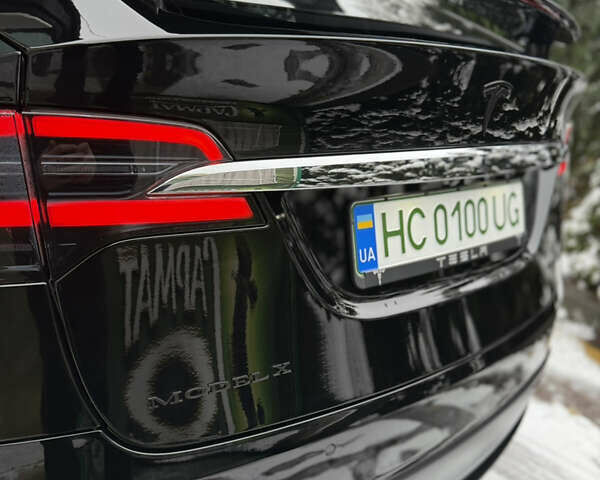 Чорний Тесла Модель Х, об'ємом двигуна 0 л та пробігом 33 тис. км за 30800 $, фото 24 на Automoto.ua