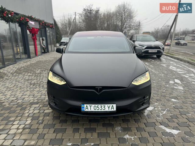 Черный Тесла Модель Х, объемом двигателя 0 л и пробегом 61 тыс. км за 39500 $, фото 2 на Automoto.ua
