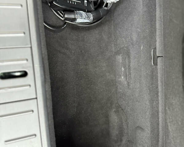 Чорний Тесла Модель Х, об'ємом двигуна 0 л та пробігом 33 тис. км за 30800 $, фото 27 на Automoto.ua