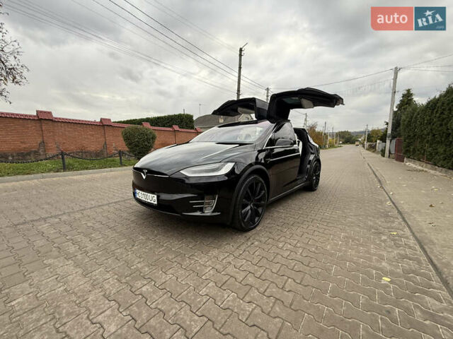 Черный Тесла Модель Х, объемом двигателя 0 л и пробегом 28 тыс. км за 29777 $, фото 3 на Automoto.ua