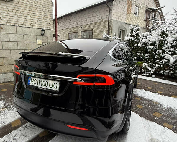 Чорний Тесла Модель Х, об'ємом двигуна 0 л та пробігом 33 тис. км за 30800 $, фото 4 на Automoto.ua