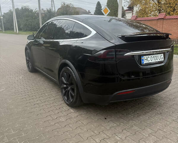 Черный Тесла Модель Х, объемом двигателя 0 л и пробегом 28 тыс. км за 29777 $, фото 9 на Automoto.ua