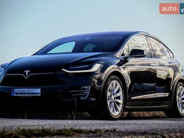 Черный Тесла Модель Х, объемом двигателя 0 л и пробегом 105 тыс. км за 59000 $, фото 3 на Automoto.ua