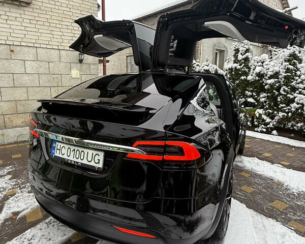 Чорний Тесла Модель Х, об'ємом двигуна 0 л та пробігом 33 тис. км за 30800 $, фото 6 на Automoto.ua