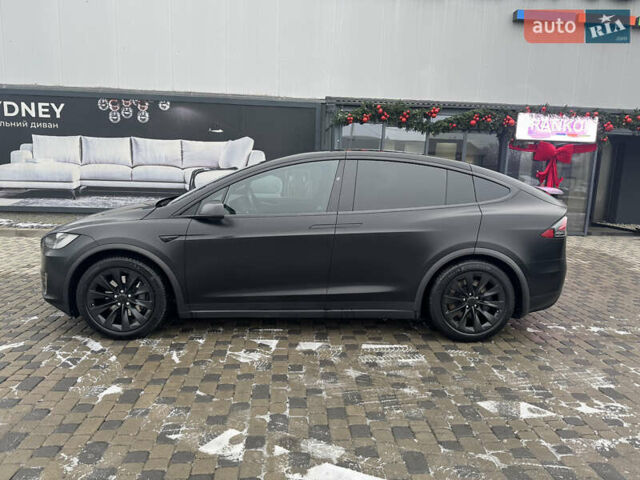 Черный Тесла Модель Х, объемом двигателя 0 л и пробегом 61 тыс. км за 39500 $, фото 11 на Automoto.ua