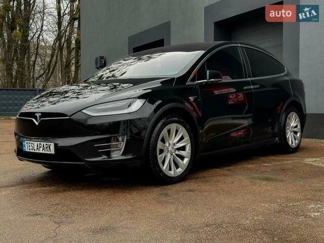 Черный Тесла Модель Х, объемом двигателя 0 л и пробегом 87 тыс. км за 28999 $, фото 2 на Automoto.ua