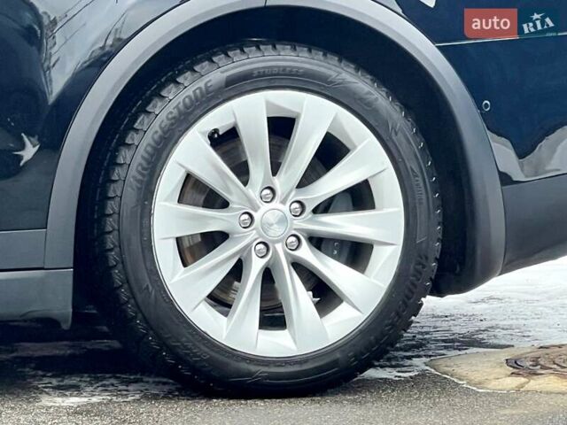 Черный Тесла Модель Х, объемом двигателя 0 л и пробегом 94 тыс. км за 26800 $, фото 19 на Automoto.ua