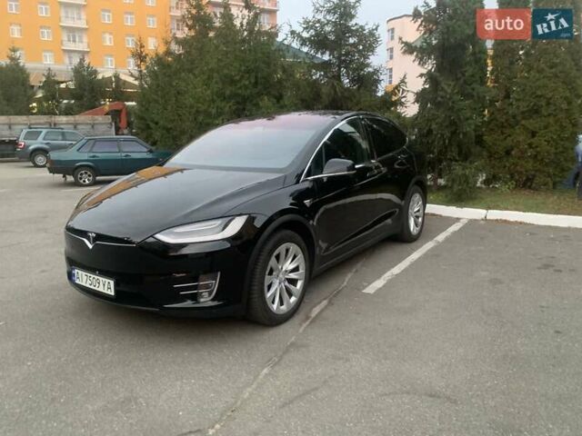 Черный Тесла Модель Х, объемом двигателя 0 л и пробегом 93 тыс. км за 28900 $, фото 1 на Automoto.ua