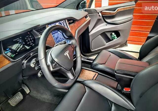 Черный Тесла Модель Х, объемом двигателя 0 л и пробегом 105 тыс. км за 59000 $, фото 24 на Automoto.ua
