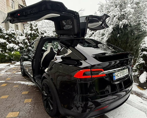 Чорний Тесла Модель Х, об'ємом двигуна 0 л та пробігом 33 тис. км за 30800 $, фото 11 на Automoto.ua