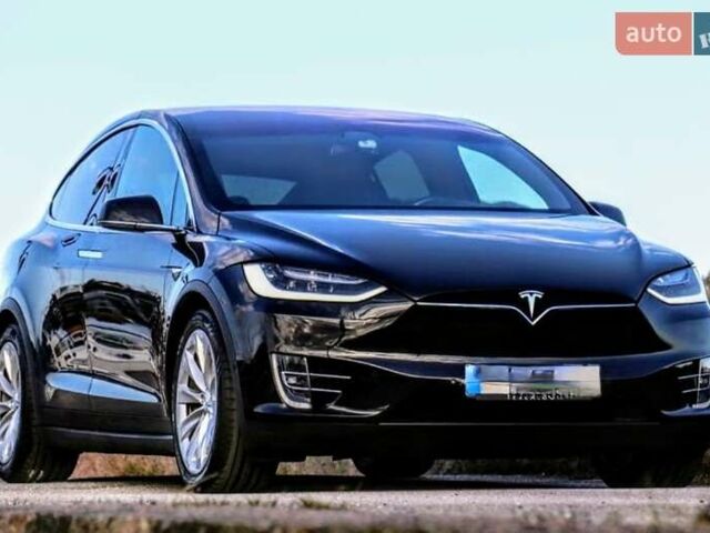 Черный Тесла Модель Х, объемом двигателя 0 л и пробегом 105 тыс. км за 59000 $, фото 1 на Automoto.ua