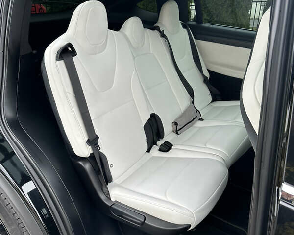 Чорний Тесла Модель Х, об'ємом двигуна 0 л та пробігом 70 тис. км за 35000 $, фото 16 на Automoto.ua