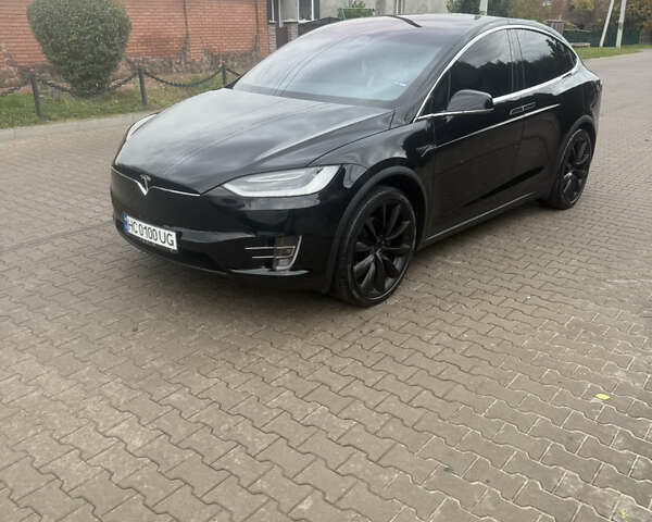 Черный Тесла Модель Х, объемом двигателя 0 л и пробегом 28 тыс. км за 29777 $, фото 6 на Automoto.ua