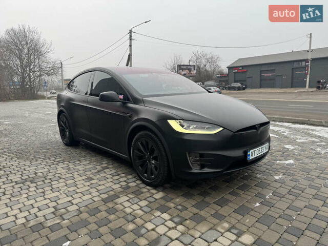 Черный Тесла Модель Х, объемом двигателя 0 л и пробегом 61 тыс. км за 39500 $, фото 3 на Automoto.ua