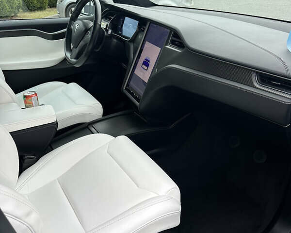 Чорний Тесла Модель Х, об'ємом двигуна 0 л та пробігом 70 тис. км за 35000 $, фото 20 на Automoto.ua