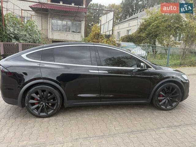 Черный Тесла Модель Х, объемом двигателя 0 л и пробегом 28 тыс. км за 29777 $, фото 12 на Automoto.ua