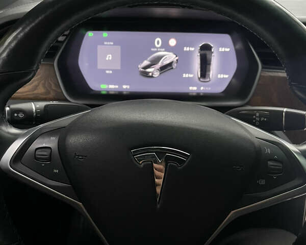 Черный Тесла Модель Х, объемом двигателя 0 л и пробегом 59 тыс. км за 43500 $, фото 16 на Automoto.ua
