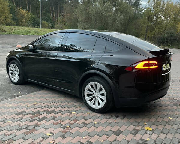 Черный Тесла Модель Х, объемом двигателя 0 л и пробегом 78 тыс. км за 31000 $, фото 9 на Automoto.ua