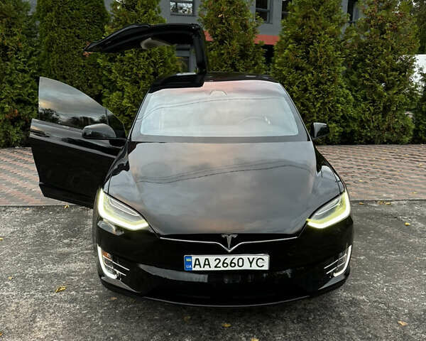 Черный Тесла Модель Х, объемом двигателя 0 л и пробегом 78 тыс. км за 31000 $, фото 30 на Automoto.ua