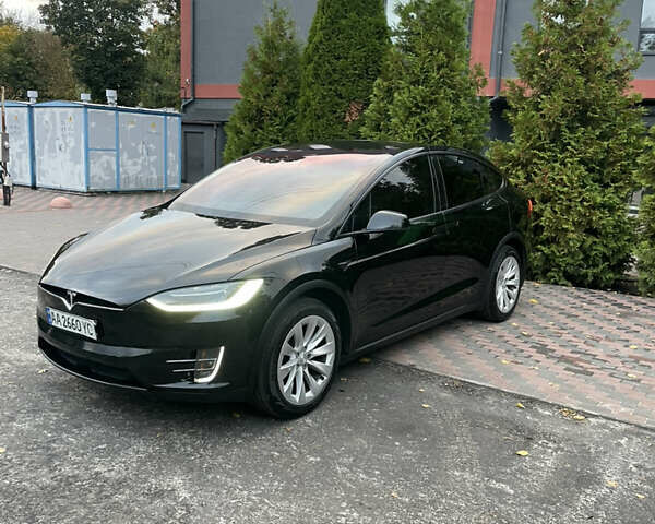 Черный Тесла Модель Х, объемом двигателя 0 л и пробегом 78 тыс. км за 31000 $, фото 6 на Automoto.ua