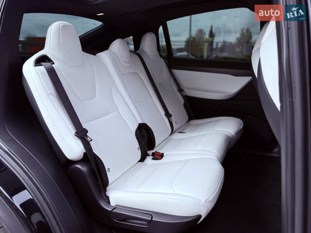 Черный Тесла Модель Х, объемом двигателя 0 л и пробегом 78 тыс. км за 34990 $, фото 39 на Automoto.ua