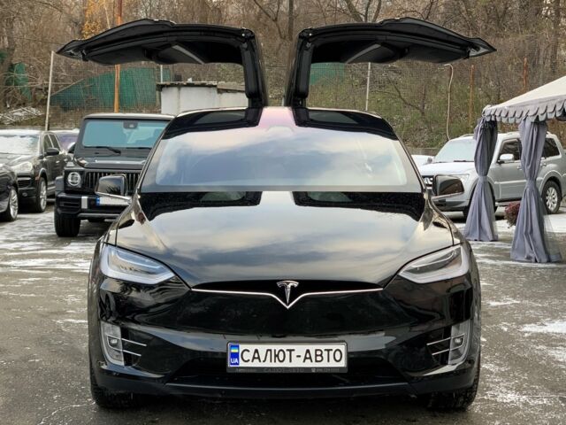 Черный Тесла Модель Х, объемом двигателя 0 л и пробегом 0 тыс. км за 88732 $, фото 5 на Automoto.ua
