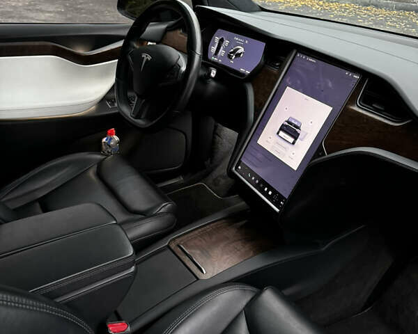 Черный Тесла Модель Х, объемом двигателя 0 л и пробегом 78 тыс. км за 31000 $, фото 44 на Automoto.ua