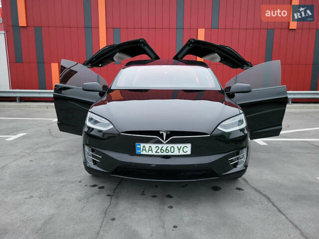 Черный Тесла Модель Х, объемом двигателя 0 л и пробегом 78 тыс. км за 34000 $, фото 9 на Automoto.ua