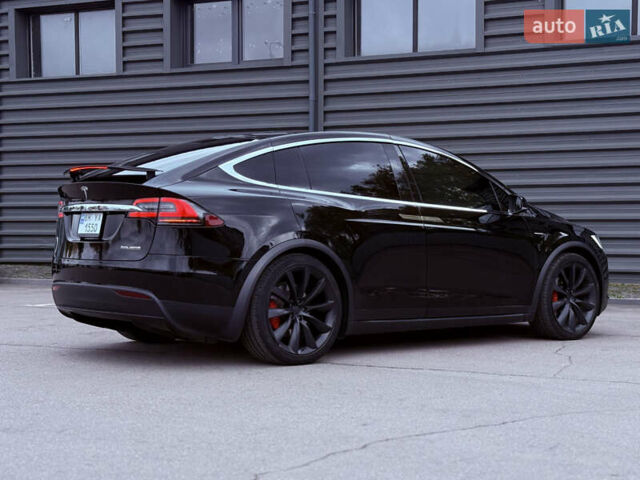 Черный Тесла Модель Х, объемом двигателя 0 л и пробегом 78 тыс. км за 34990 $, фото 15 на Automoto.ua