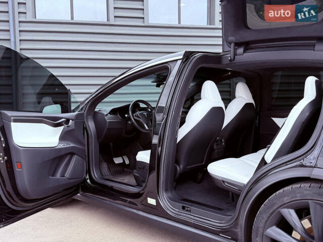 Черный Тесла Модель Х, объемом двигателя 0 л и пробегом 78 тыс. км за 34990 $, фото 32 на Automoto.ua