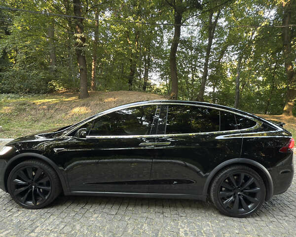 Черный Тесла Модель Х, объемом двигателя 0 л и пробегом 81 тыс. км за 36500 $, фото 11 на Automoto.ua