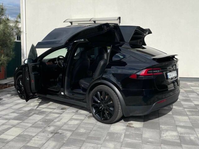 Чорний Тесла Модель Х, об'ємом двигуна 0 л та пробігом 31 тис. км за 76600 $, фото 7 на Automoto.ua