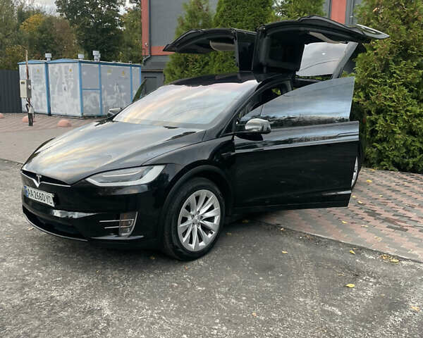 Черный Тесла Модель Х, объемом двигателя 0 л и пробегом 78 тыс. км за 31000 $, фото 2 на Automoto.ua
