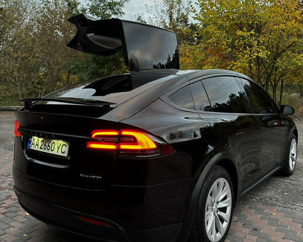 Черный Тесла Модель Х, объемом двигателя 0 л и пробегом 78 тыс. км за 31000 $, фото 39 на Automoto.ua