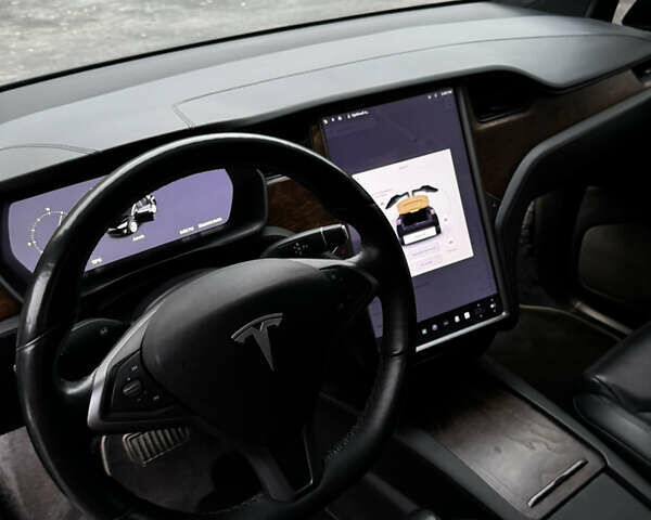 Черный Тесла Модель Х, объемом двигателя 0 л и пробегом 78 тыс. км за 31000 $, фото 55 на Automoto.ua