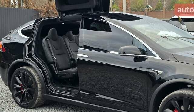 Чорний Тесла Модель Х, об'ємом двигуна 0 л та пробігом 68 тис. км за 31000 $, фото 1 на Automoto.ua
