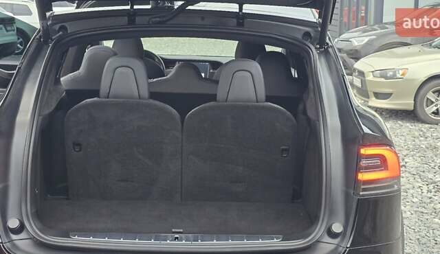 Чорний Тесла Модель Х, об'ємом двигуна 0 л та пробігом 68 тис. км за 31000 $, фото 5 на Automoto.ua