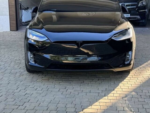 Чорний Тесла Модель Х, об'ємом двигуна 0 л та пробігом 32 тис. км за 49900 $, фото 1 на Automoto.ua