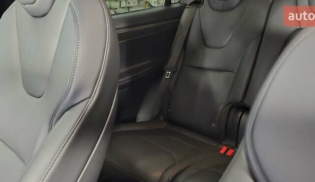 Чорний Тесла Модель Х, об'ємом двигуна 0 л та пробігом 68 тис. км за 31000 $, фото 14 на Automoto.ua