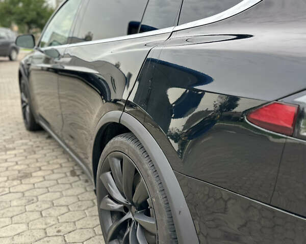 Чорний Тесла Модель Х, об'ємом двигуна 0 л та пробігом 60 тис. км за 49999 $, фото 12 на Automoto.ua