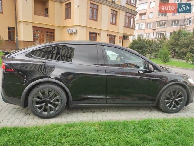 Черный Тесла Модель Х, объемом двигателя 0 л и пробегом 74 тыс. км за 43900 $, фото 4 на Automoto.ua