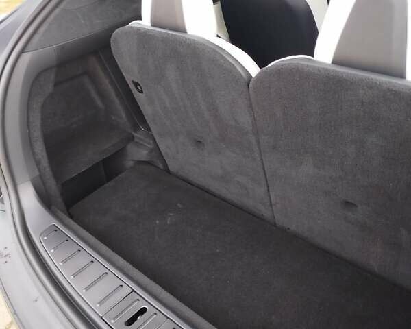 Черный Тесла Модель Х, объемом двигателя 0 л и пробегом 47 тыс. км за 63000 $, фото 29 на Automoto.ua