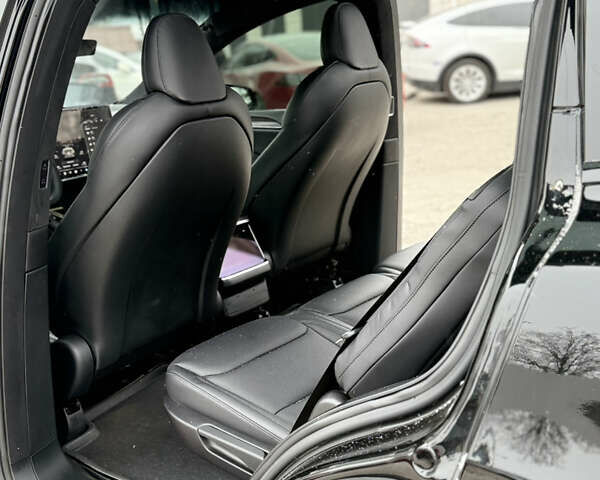 Чорний Тесла Модель Х, об'ємом двигуна 0 л та пробігом 68 тис. км за 47500 $, фото 20 на Automoto.ua