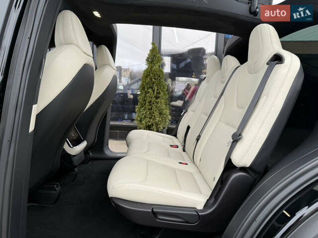 Чорний Тесла Модель Х, об'ємом двигуна 0 л та пробігом 15 тис. км за 42500 $, фото 16 на Automoto.ua