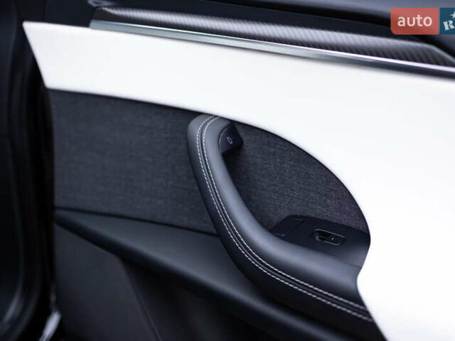 Чорний Тесла Модель Х, об'ємом двигуна 0 л та пробігом 32 тис. км за 65000 $, фото 33 на Automoto.ua