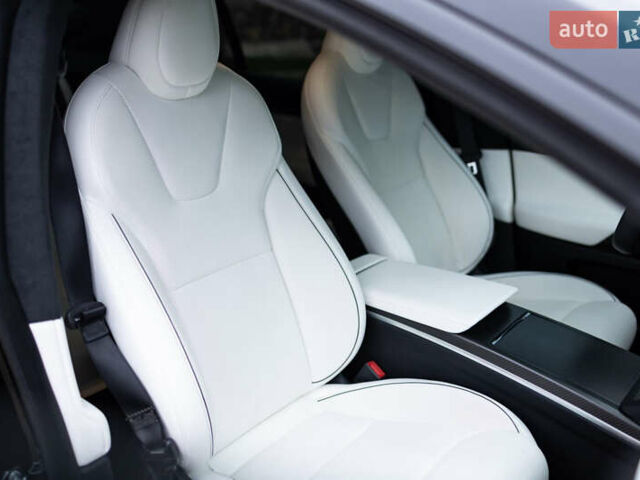 Чорний Тесла Модель Х, об'ємом двигуна 0 л та пробігом 32 тис. км за 65000 $, фото 24 на Automoto.ua