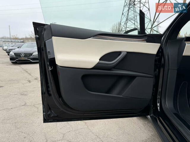 Чорний Тесла Модель Х, об'ємом двигуна 0 л та пробігом 15 тис. км за 42500 $, фото 15 на Automoto.ua