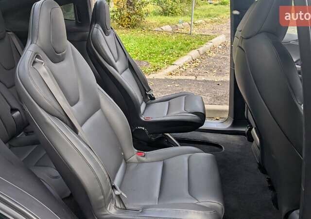 Чорний Тесла Модель Х, об'ємом двигуна 0 л та пробігом 74 тис. км за 42500 $, фото 17 на Automoto.ua