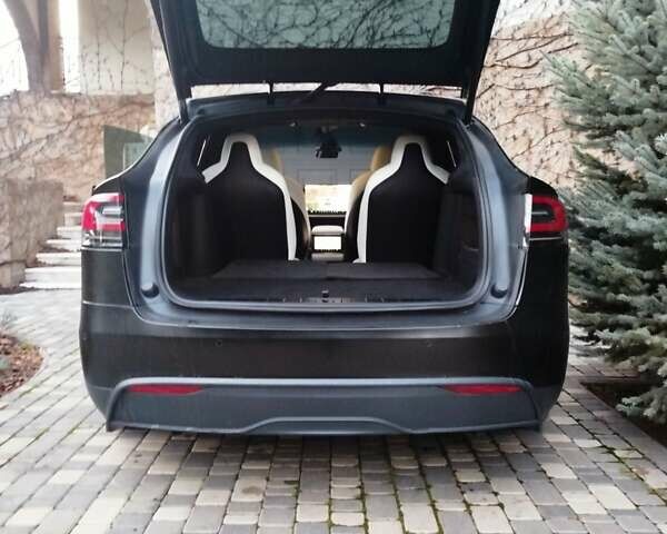 Черный Тесла Модель Х, объемом двигателя 0 л и пробегом 47 тыс. км за 63000 $, фото 12 на Automoto.ua