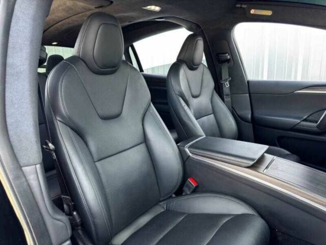 Черный Тесла Модель Х, объемом двигателя 0 л и пробегом 10 тыс. км за 20000 $, фото 13 на Automoto.ua